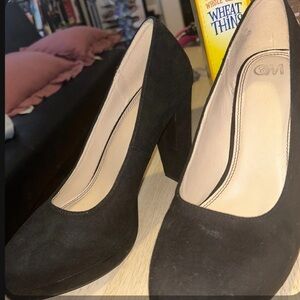 Black Women's Pumps